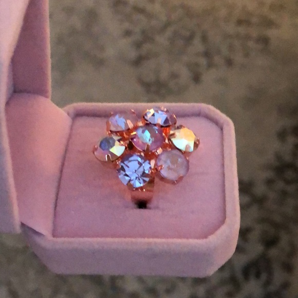 Aurora Borealis, Lavender + Rose Gold Crystal Flower Statement Cocktail Ring - Picture 6 of 8